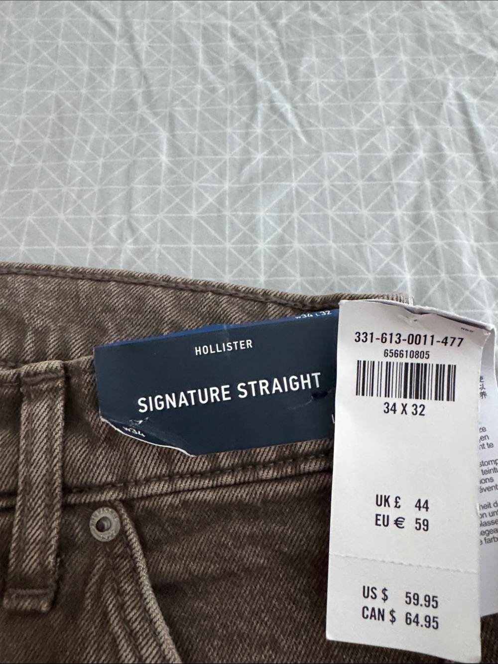 Hollister Signature Straight Jeans in Brown